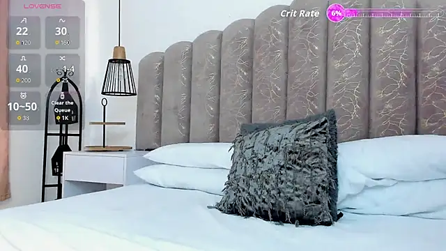 ZiaCalifa online show from December 2025 11:41:01 AM