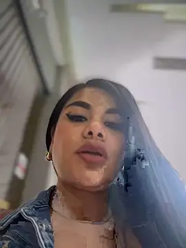 Insane Issa online show from February 2025 04:33:01 PM