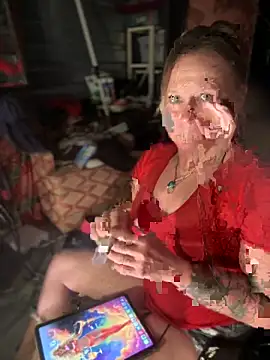 SummerBlueMoon online show from October 2025 05:00:02 AM