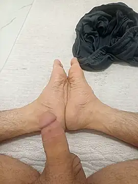 Hardapple01 online show from September 2025 04:17:02 AM