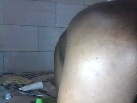 Snapshot of Stormward chatting on November 2025 11:32:02 AM Stormward online show from November 2025 11:32:02 AM