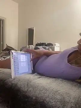 Snapshot of SlimBeenBadd1981 chatting on February 2025 07:09:01 PM SlimBeenBadd1981 online show from February 2025 07:09:01 PM