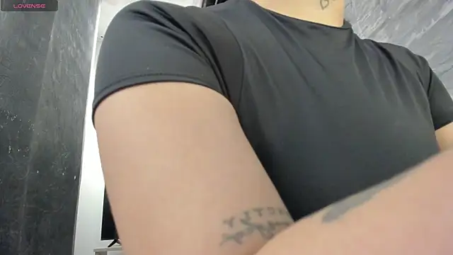 LunaBaker-1 online show from September 2025 08:11:02 PM