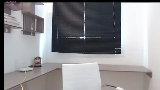 MIYESSI online show from February 2025 07:47:02 PM