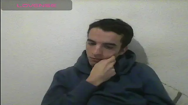 Snapshot of Tombgy07 chatting on January 2025 07:56:01 PM Tombgy07 online show from January 2025 07:56:01 PM