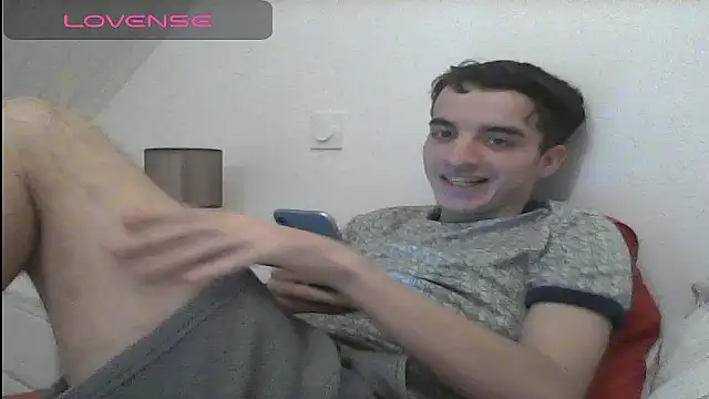 Snapshot of Tombgy07 chatting on February 2025 08:19:02 PM Tombgy07 online show from February 2025 08:19:02 PM