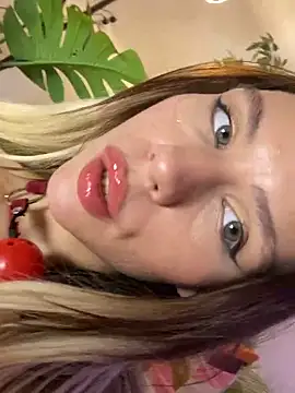 KittyKatyDream online show from March 2025 07:01:02 PM