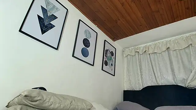 sam her online show from October 2025 09:03:01 PM