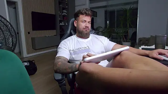 UbbeViking online show from January 2025 07:31:01 PM