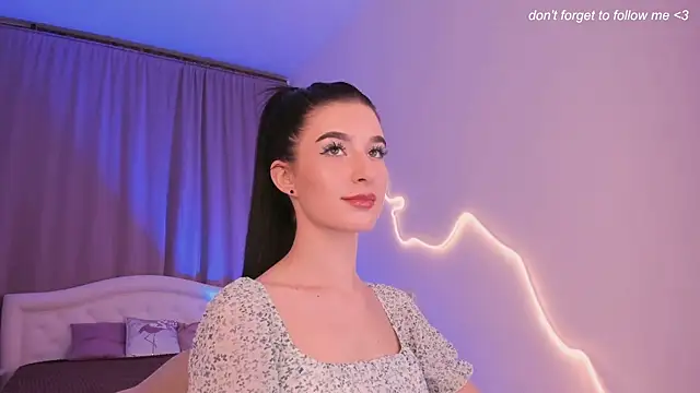 Snapshot of LauraCoy chatting on June 2026 09:50:02 PM LauraCoy online show from June 2026 09:50:02 PM