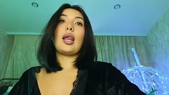 lily  foster online show from February 2026 02:13:01 PM