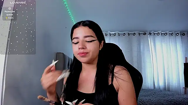 aliice walker  online show from November 2025 04:44:01 PM