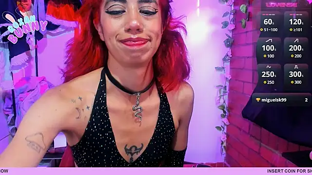 Snapshot of Roxanbunny1 chatting on December 2024 07:57:02 PM Roxanbunny1 online show from December 2024 07:57:02 PM