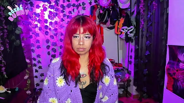 Snapshot of Roxanbunny1 chatting on February 2025 03:27:01 AM Roxanbunny1 online show from February 2025 03:27:01 AM