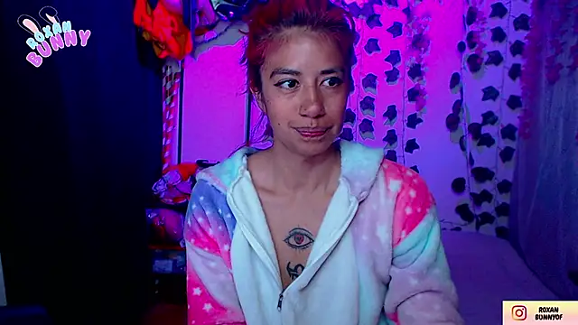 Snapshot of Roxanbunny1 chatting on September 2025 06:46:02 AM Roxanbunny1 online show from September 2025 06:46:02 AM