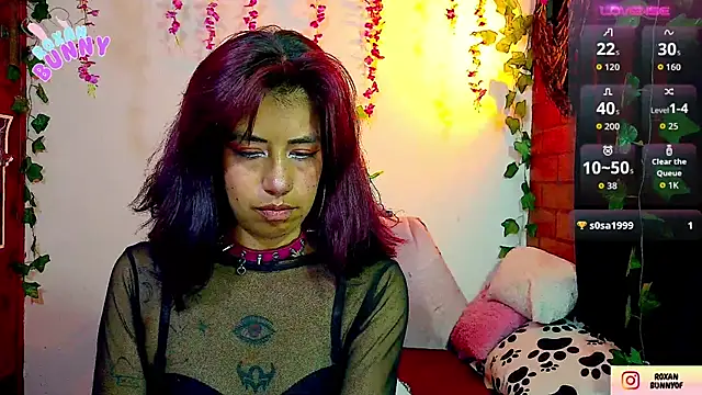 Snapshot of Roxanbunny1 chatting on November 2025 04:25:02 AM Roxanbunny1 online show from November 2025 04:25:02 AM