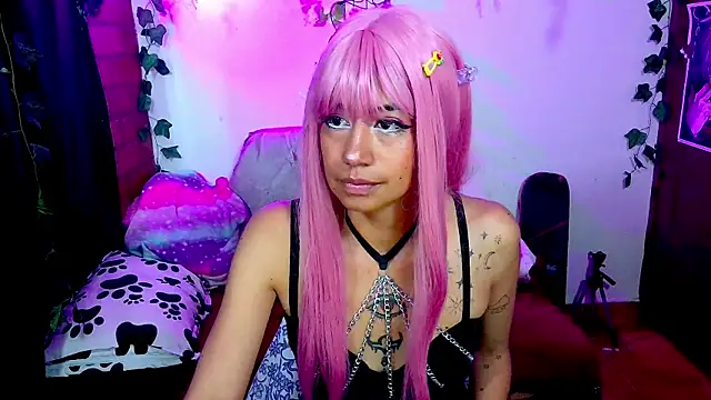 Snapshot of Roxanbunny1 chatting on December 2025 05:54:02 PM Roxanbunny1 online show from December 2025 05:54:02 PM