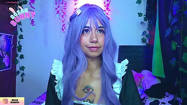 Snapshot of Roxanbunny1 chatting on December 2025 03:59:01 AM Roxanbunny1 online show from December 2025 03:59:01 AM