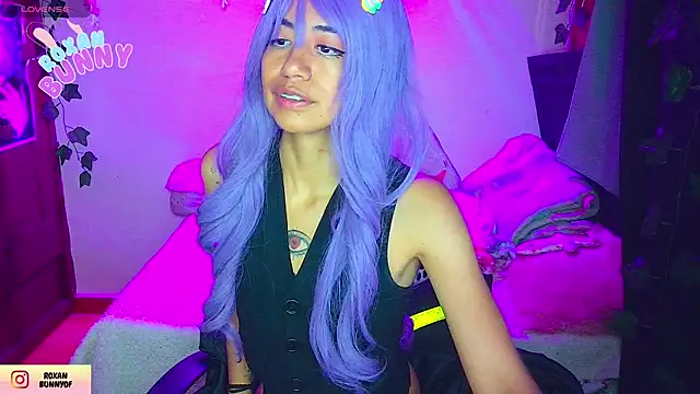 Snapshot of Roxanbunny1 chatting on January 2026 04:05:01 AM Roxanbunny1 online show from January 2026 04:05:01 AM