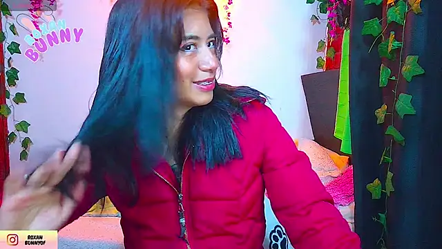 Snapshot of Roxanbunny1 chatting on January 2026 05:35:02 AM Roxanbunny1 online show from January 2026 05:35:02 AM