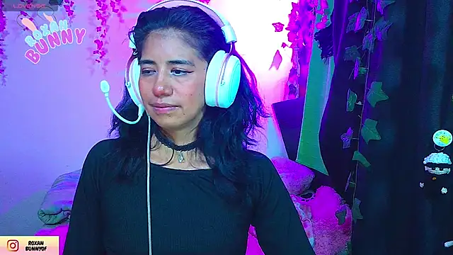 Snapshot of Roxanbunny1 chatting on January 2026 05:11:02 AM Roxanbunny1 online show from January 2026 05:11:02 AM