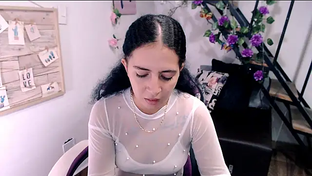 samantha baby  online show from June 2026 06:58:02 PM