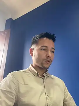 camilo gonzalez02 online show from January 2025 03:17:02 PM