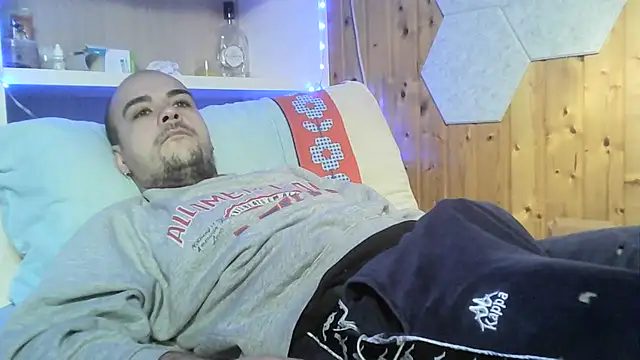 ItalianVinDiesel online show from December 2024 09:44:01 AM