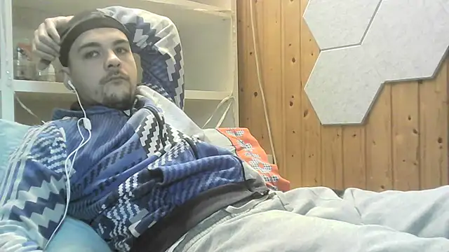 ItalianVinDiesel online show from December 2024 03:15:01 PM