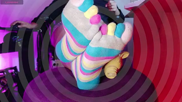 Snapshot of MistressMeg4n chatting on June 2026 11:57:02 PM MistressMeg4n online show from June 2026 11:57:02 PM