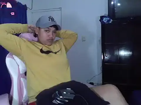 Charis 21 online show from February 2025 07:21:01 PM