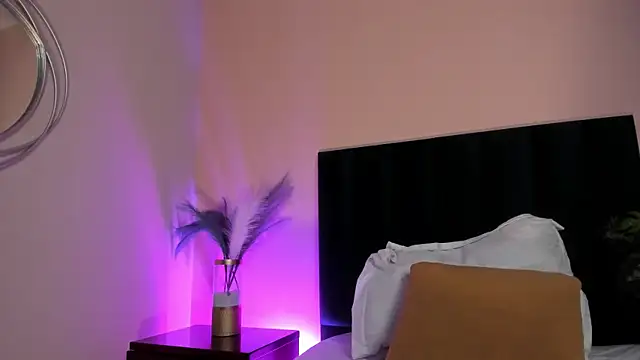 NoraDasilva online show from December 2025 12:40:02 AM