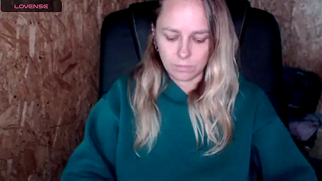 Snapshot of las_sweet chatting on July 2026 03:27:02 PM las sweet online show from July 2026 03:27:02 PM