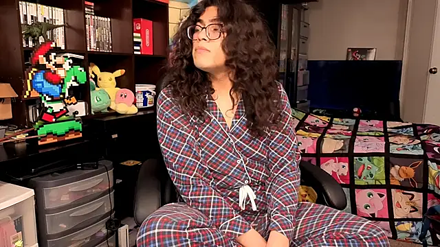 ShinyCherub online show from November 2025 01:28:01 AM