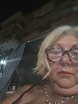 Snapshot of Merilulla chatting on June 2026 10:47:02 PM Merilulla online show from June 2026 10:47:02 PM