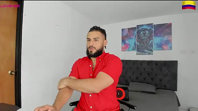 Snapshot of Louis_marley__ chatting on December 2024 09:17:02 PM Louis marley online show from December 2024 09:17:02 PM