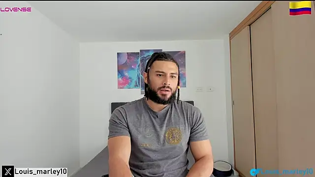 Snapshot of Louis_marley__ chatting on January 2025 01:58:01 PM Louis marley online show from January 2025 01:58:01 PM