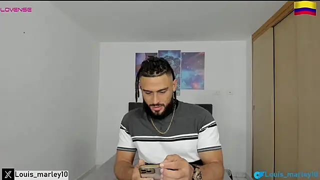 Snapshot of Louis_marley__ chatting on January 2025 01:50:01 AM Louis marley online show from January 2025 01:50:01 AM