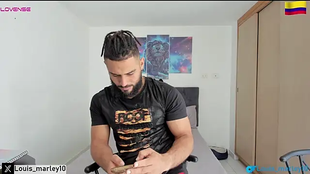 Snapshot of Louis_marley__ chatting on January 2025 03:36:02 PM Louis marley online show from January 2025 03:36:02 PM