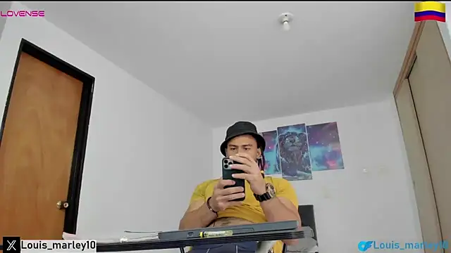 Snapshot of Louis_marley__ chatting on March 2025 06:39:02 PM Louis marley online show from March 2025 06:39:02 PM