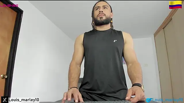 Snapshot of Louis_marley__ chatting on March 2025 10:20:01 PM Louis marley online show from March 2025 10:20:01 PM