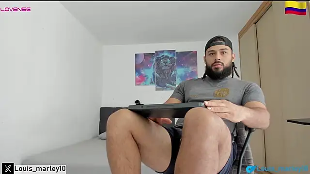 Snapshot of Louis_marley__ chatting on October 2025 04:03:02 PM Louis marley online show from October 2025 04:03:02 PM