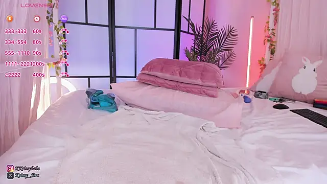 KrissySinsx online show from March 2026 08:19:01 AM