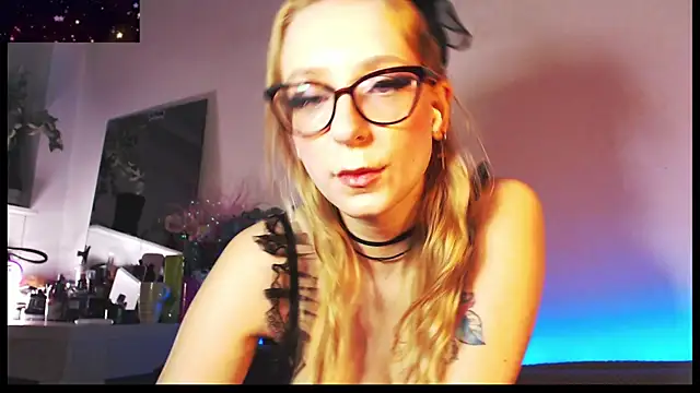 welliza online show from February 2025 02:39:01 AM