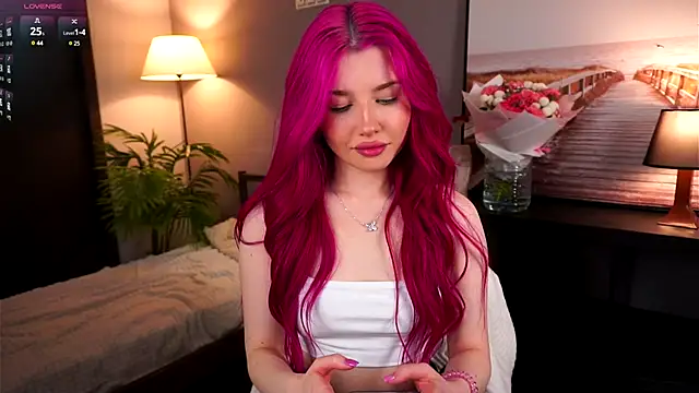 ShirleyCarolyn online show from December 2024 05:23:02 PM