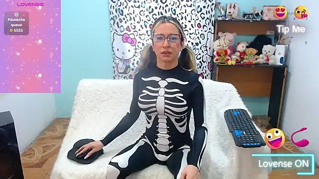 heidy sweetts online show from October 2025 11:16:01 AM