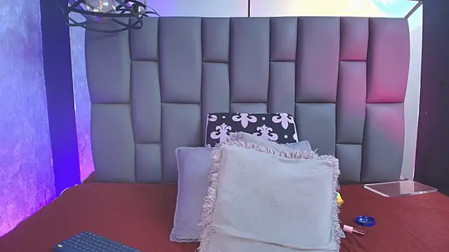  MiaBrown  online show from September 2025 12:05:01 PM