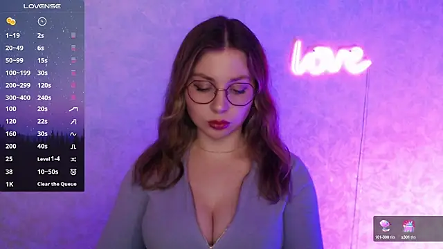 Leah Reed online show from March 2025 03:53:02 PM