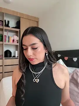 Snapshot of Nicollemays chatting on December 2025 05:08:02 PM Nicollemays online show from December 2025 05:08:02 PM