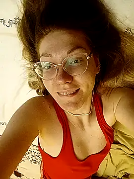Snapshot of _Sweet_Love_ chatting on December 2024 11:43:02 PM Sweet Love online show from December 2024 11:43:02 PM